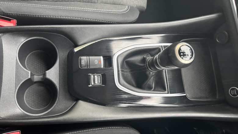 Nissan Qashqai 1.3 DiG-T MH N-Connecta 5dr Petrol Hatchback